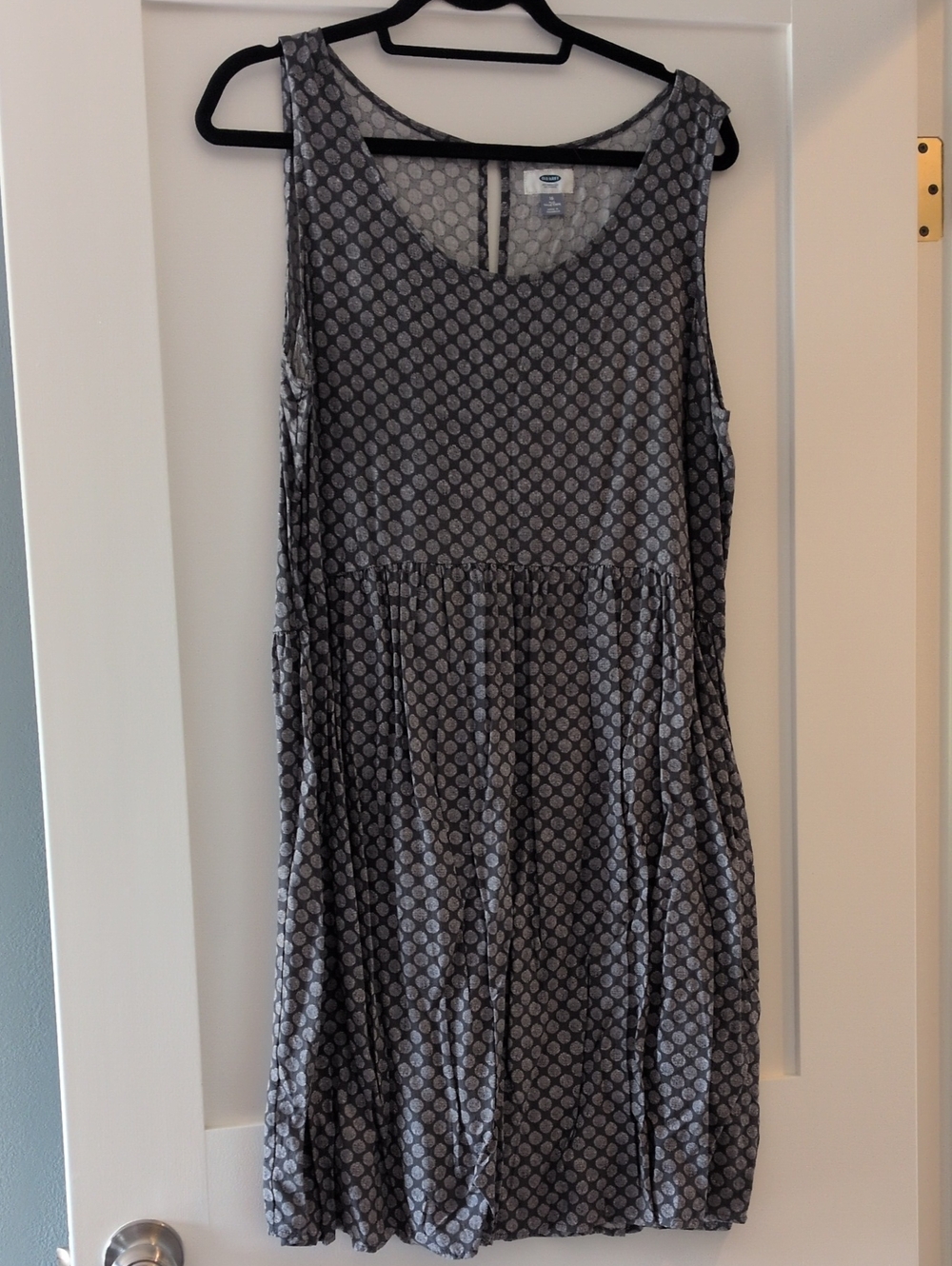Old Navy Grey Patterned Sleeveless Mini Dress